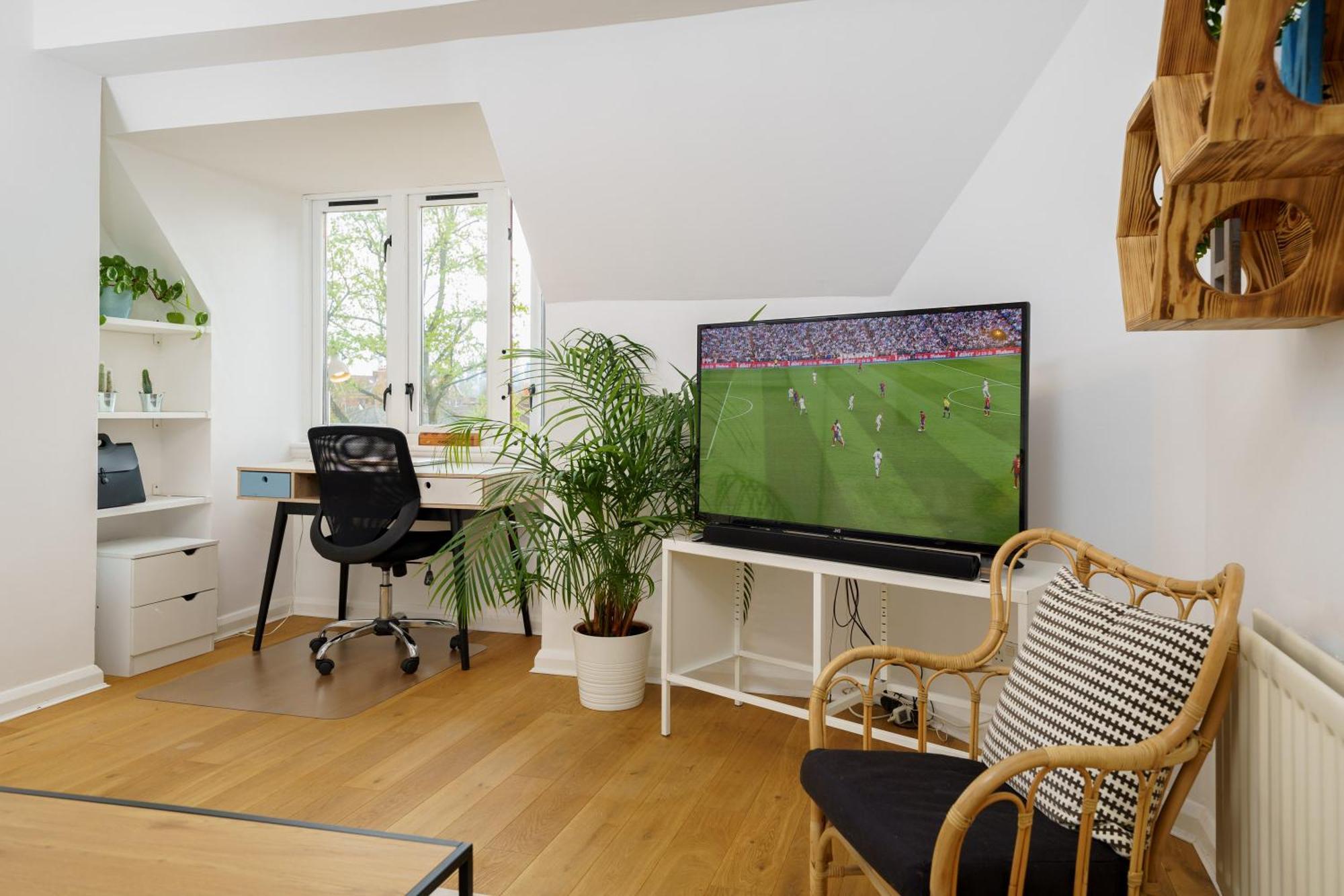 Lovely In Victoria Park Village Appartement Londen